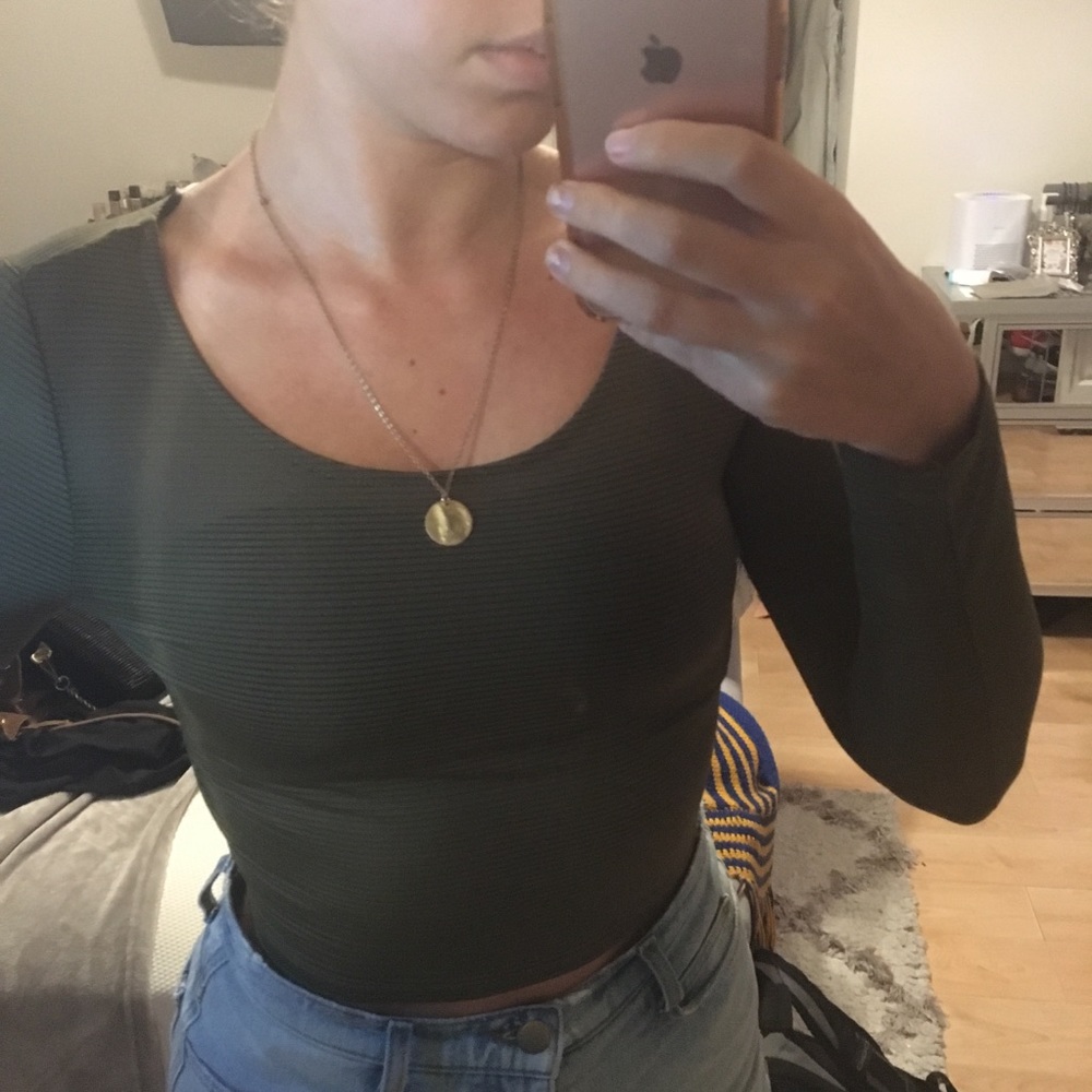 H&M Long Sleeve Crop Top Khaki